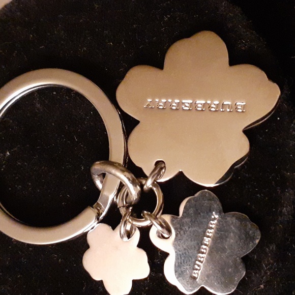 Burberry  Enamel Graduated Triple Flower Keychain Bag Charm NEW - Picture 2 of 5